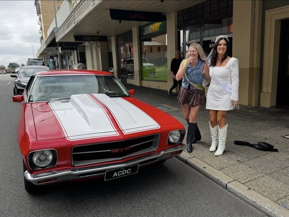 hens-party-car-hire-perth