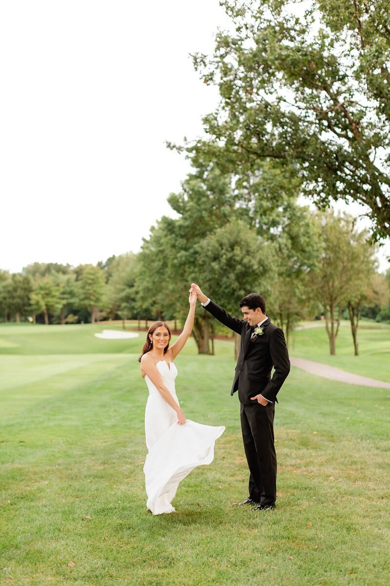 Classic Wedding at City Church of Evansville with Reception at ECC185