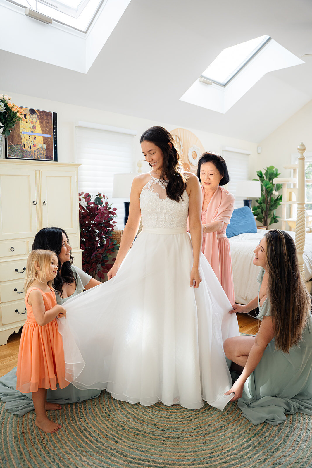bride-getting-ready-cape-cod-wedding
