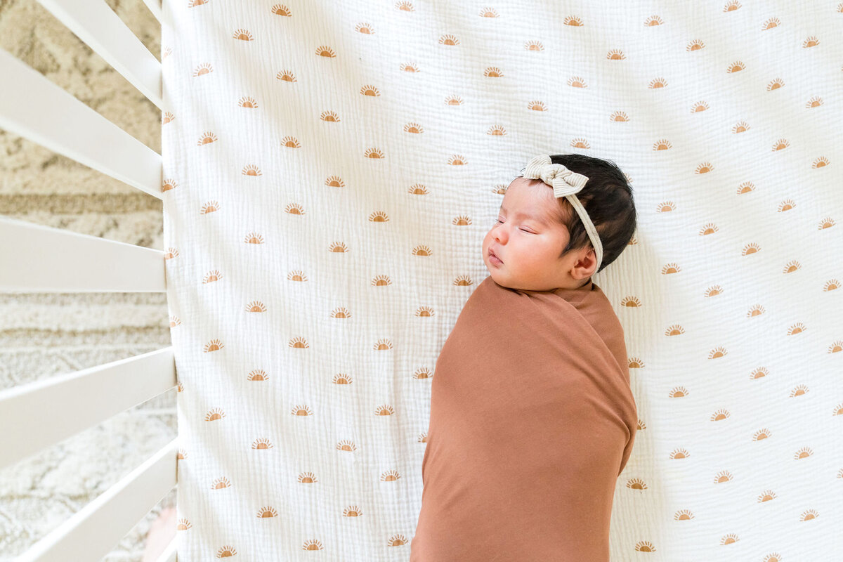 Austin newborn photographer documenting life’s sweetest moments at home.