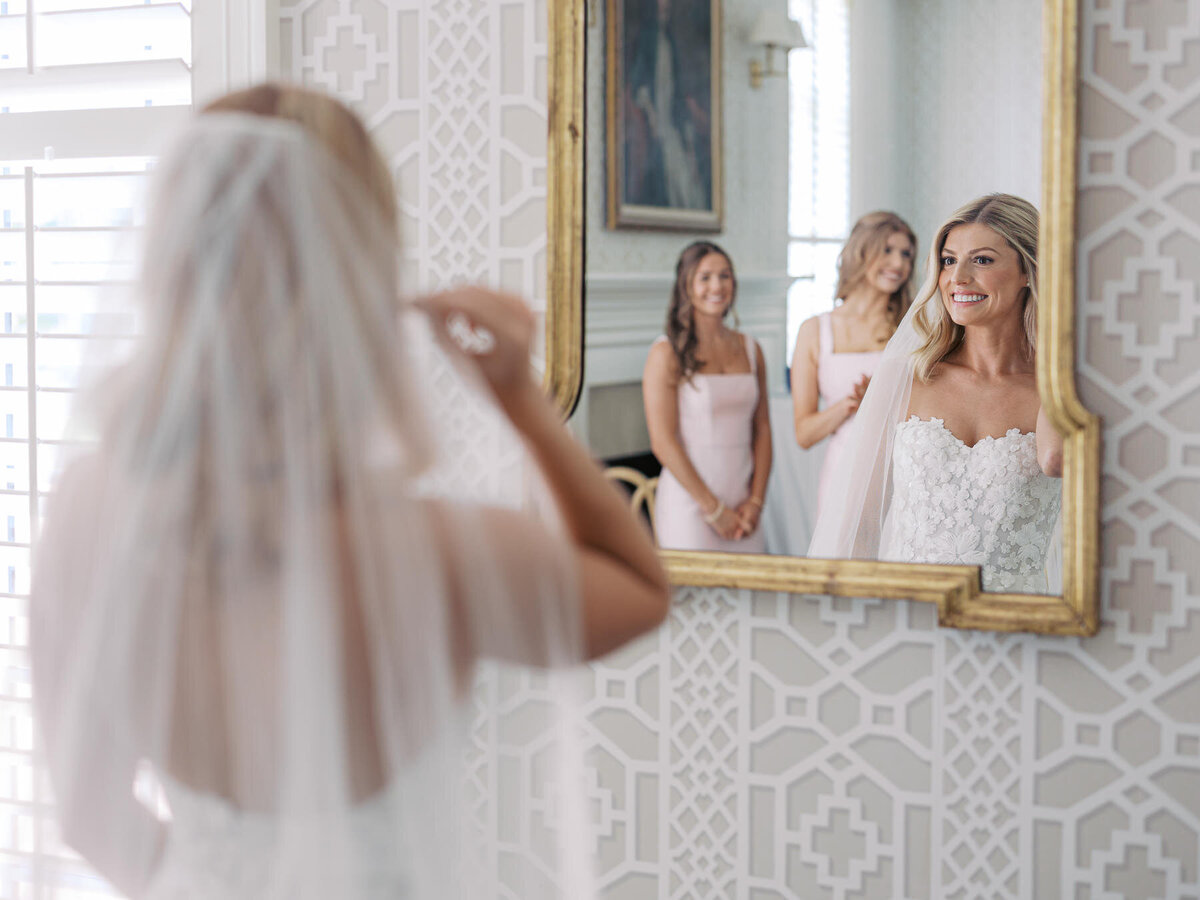 bellerieve-country-club-wedding-050
