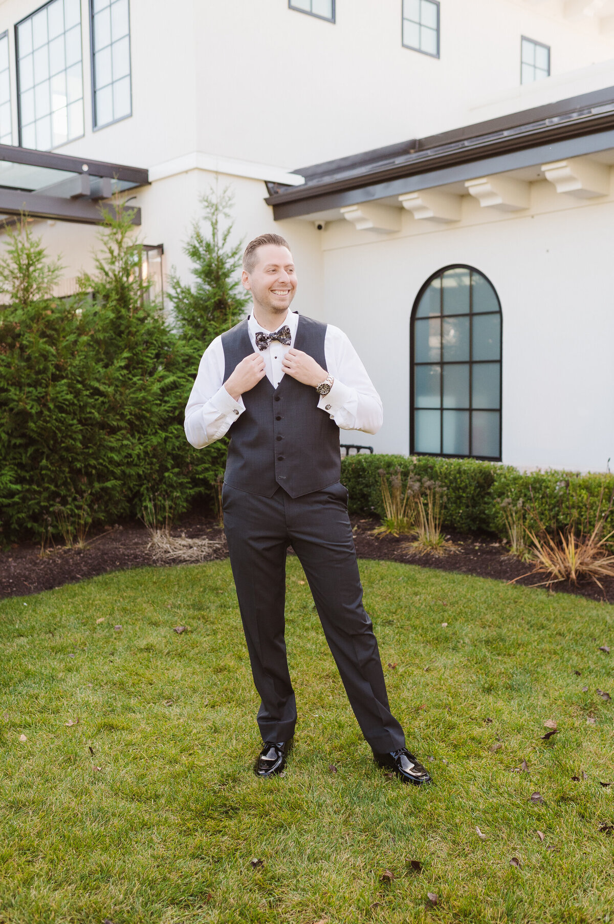 whimsical-wedding-photographer-nj-by-suess-moments-at-the-perona-farms-refinery