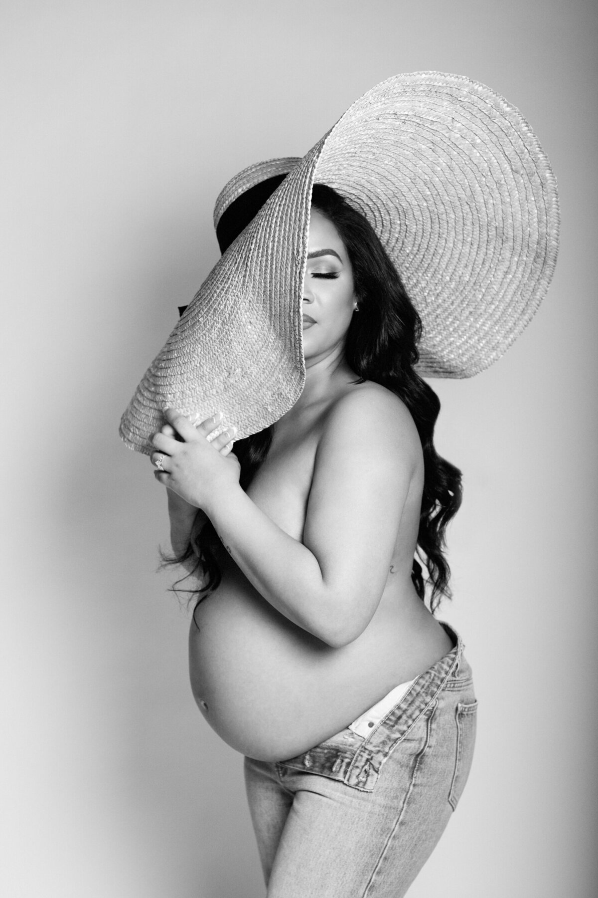 Carrie Roseman_CT photographer_boudoir_maternity_Luisanna Cabrera_016