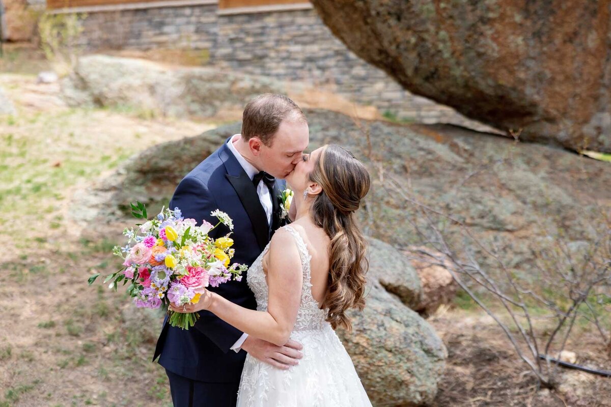 Saint-Malos-Chapel-on-the-Rock-Wedding-25