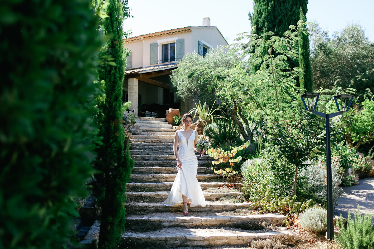 luxury-destination-wedding-lou-calen-provence-leslie-choucard-photography-18