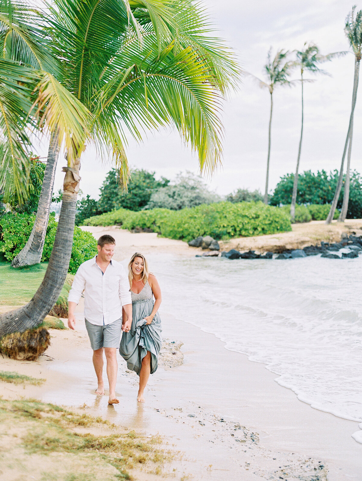 Mecee+Evan | Hawaii Wedding & Lifestyle Photography | Ashley Goodwin Photography
