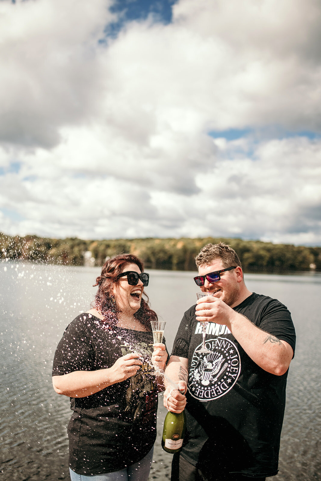 pennsylvania-lake-engagment-champagne-spray