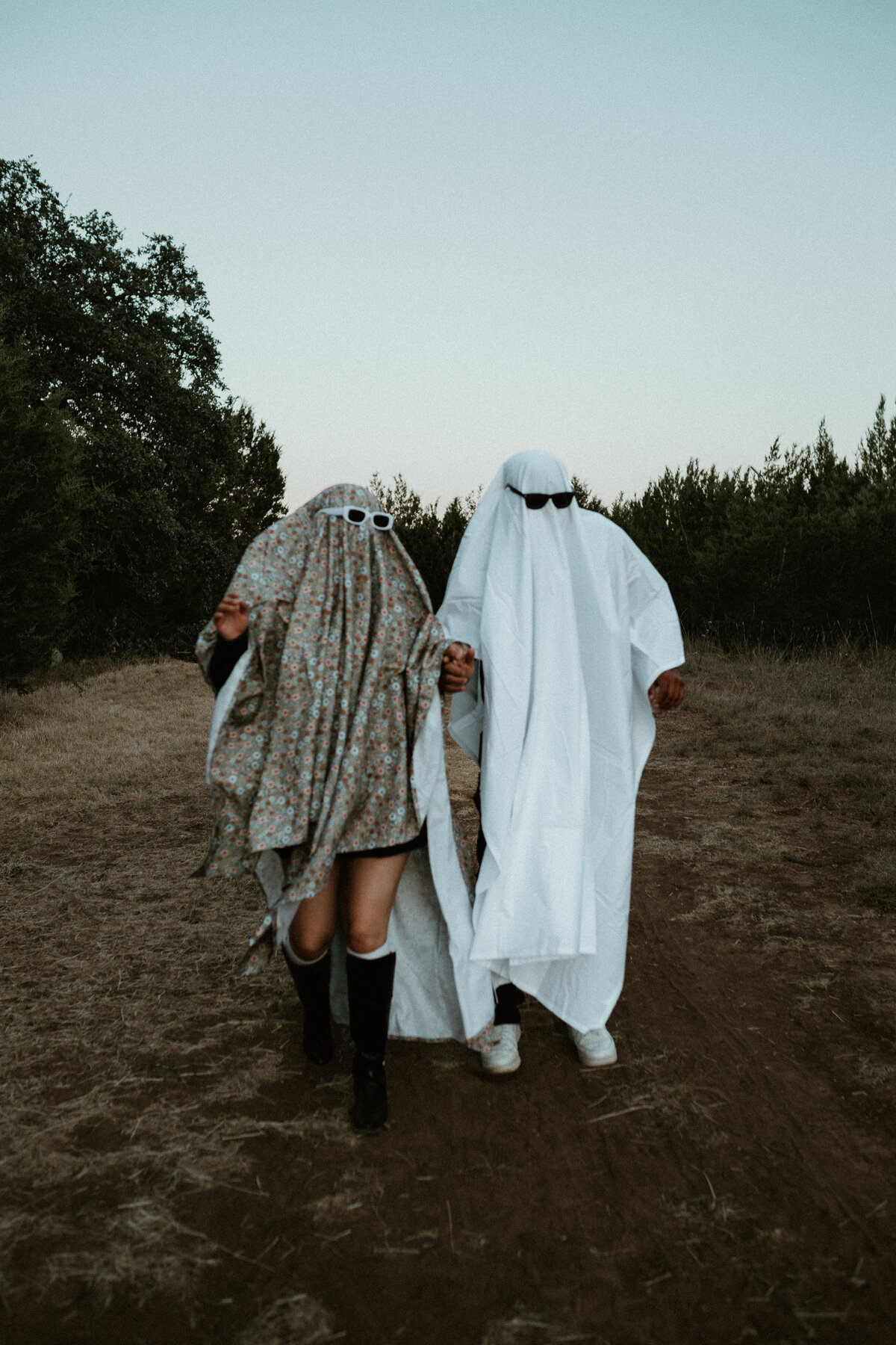 J'nessa Albrecht photography spooky ghost trend (2)