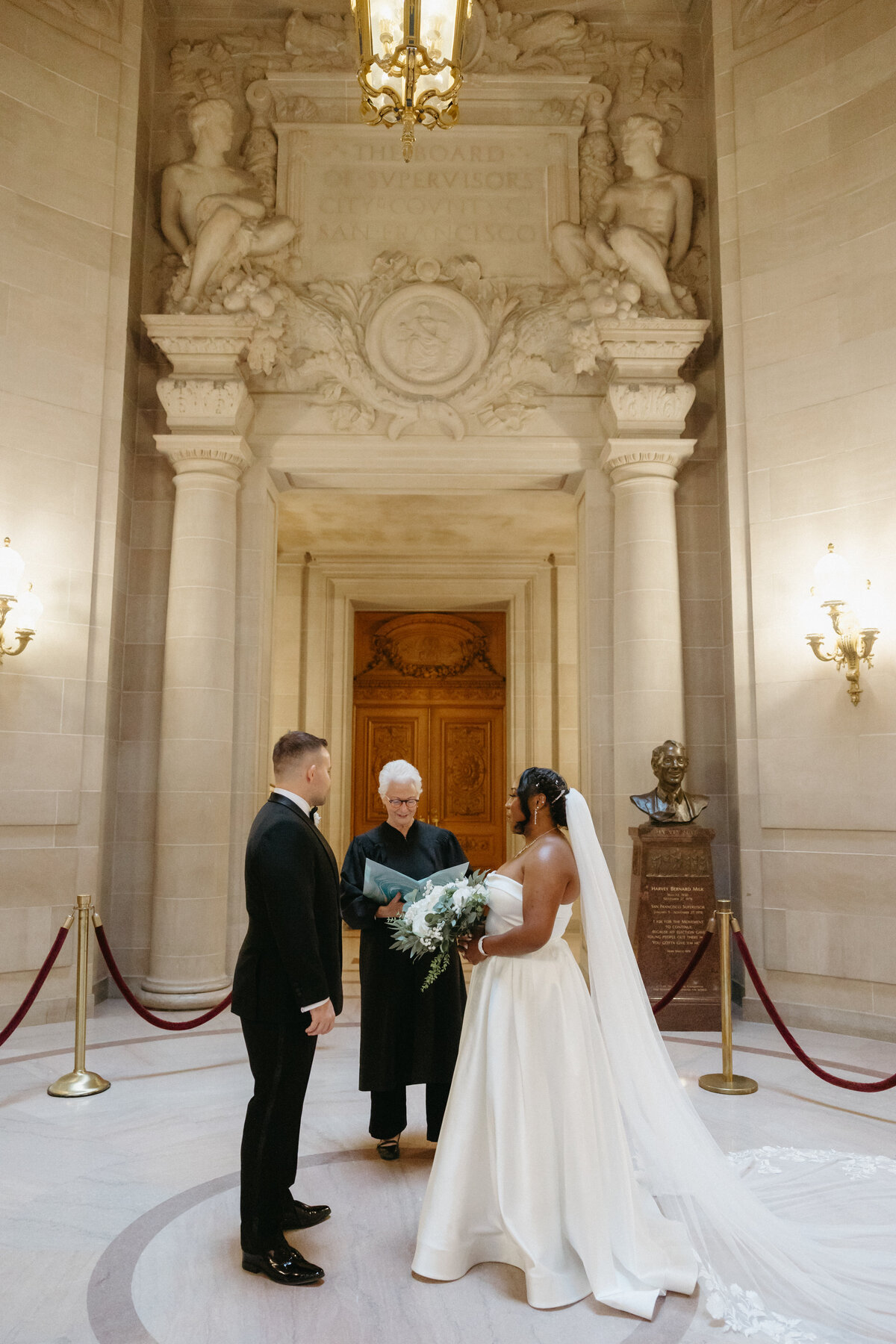 skyler-maire-photography-san-francisco-city-hall-wedding-33