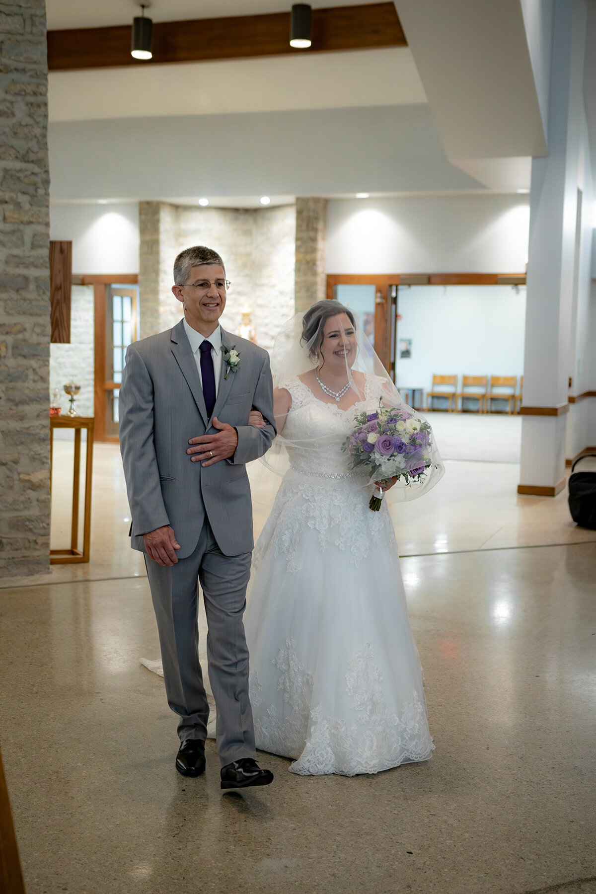 father-walking-daughter-down-aisle-columbus-wedding