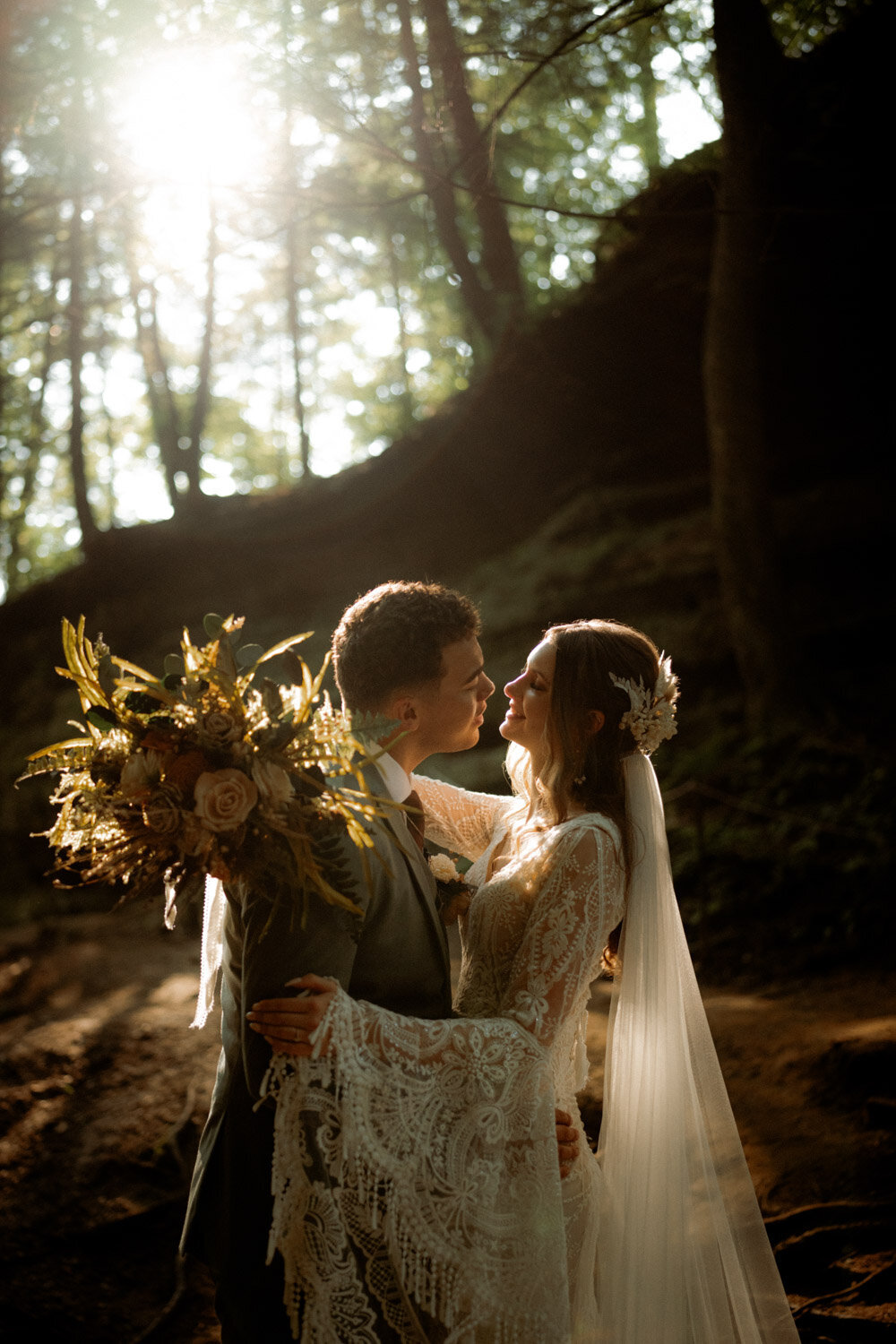Summer elopement in Hocking Hills for boho couple
