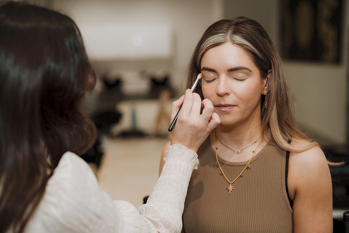 paigeshipstonedoingmakeupartistry