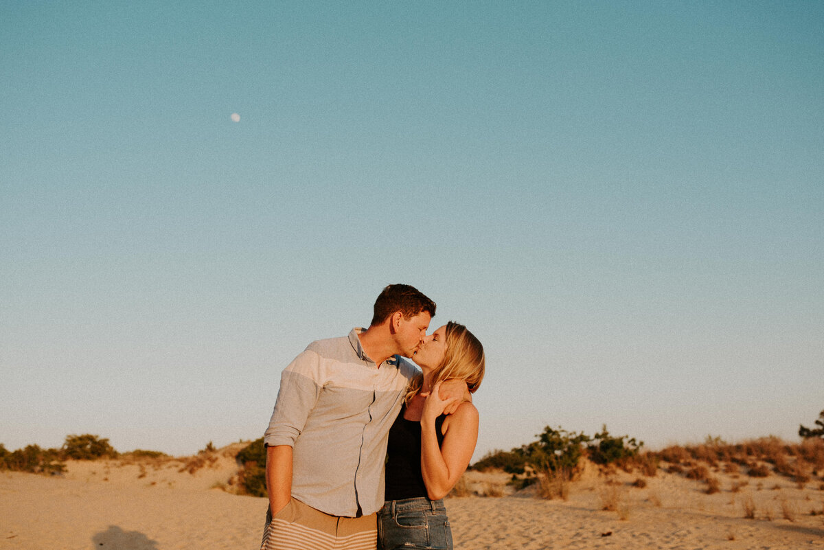 Couples session inspiration  at the Oregon Dunes National Recreation Area