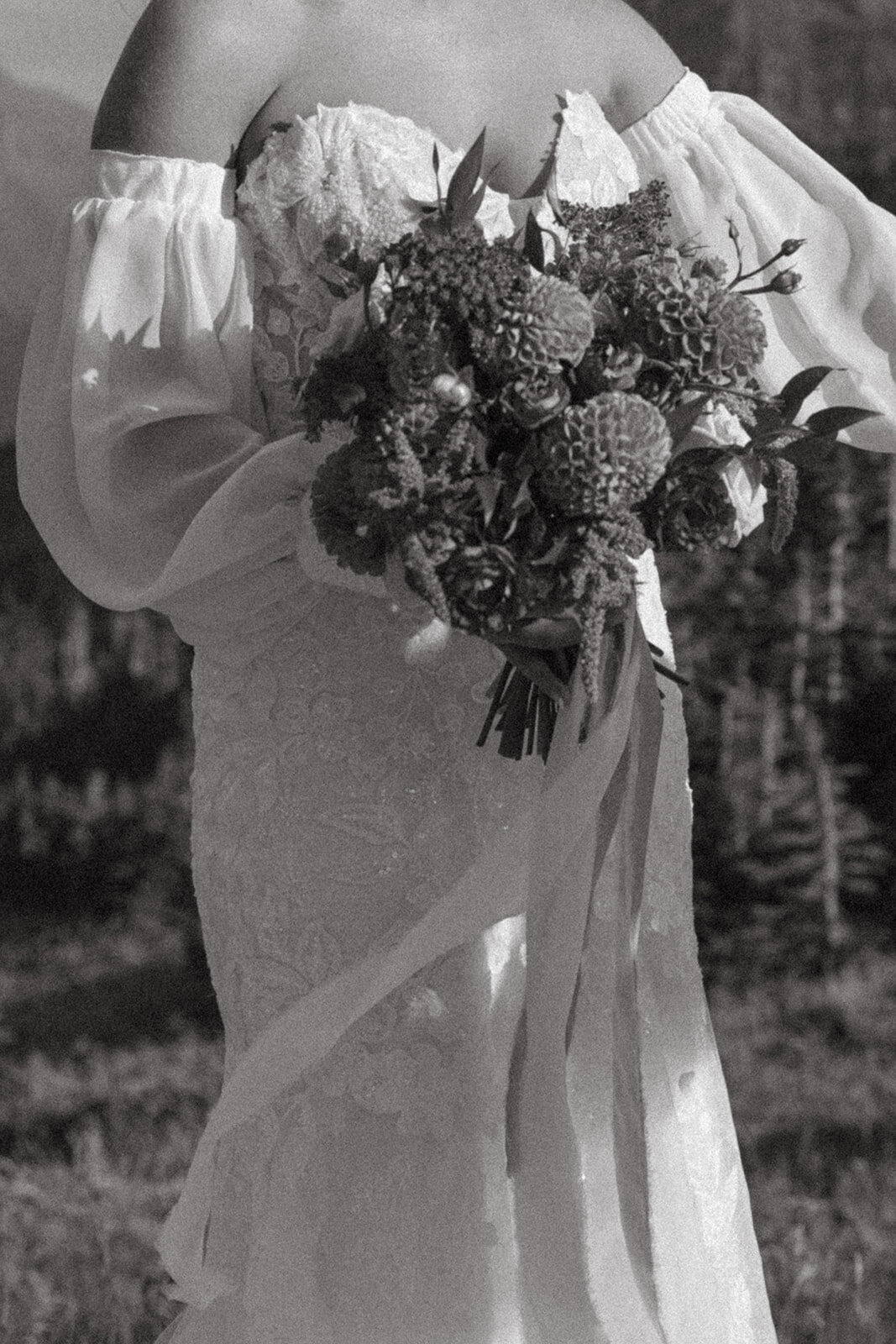 presley-gray-photo-glacier-national-park-elopement-0019-2