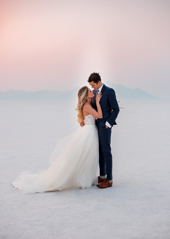 180830_Jenn&BenBridals_BonnevilleSaltFlatsUtah_AnjaJensenPhotography_001-104