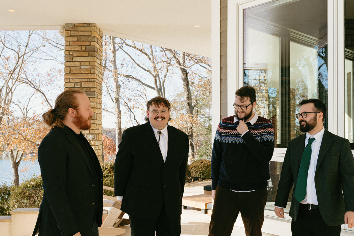 bay-wedding-statesville-NC-elopement-lizarrietaphotography-76