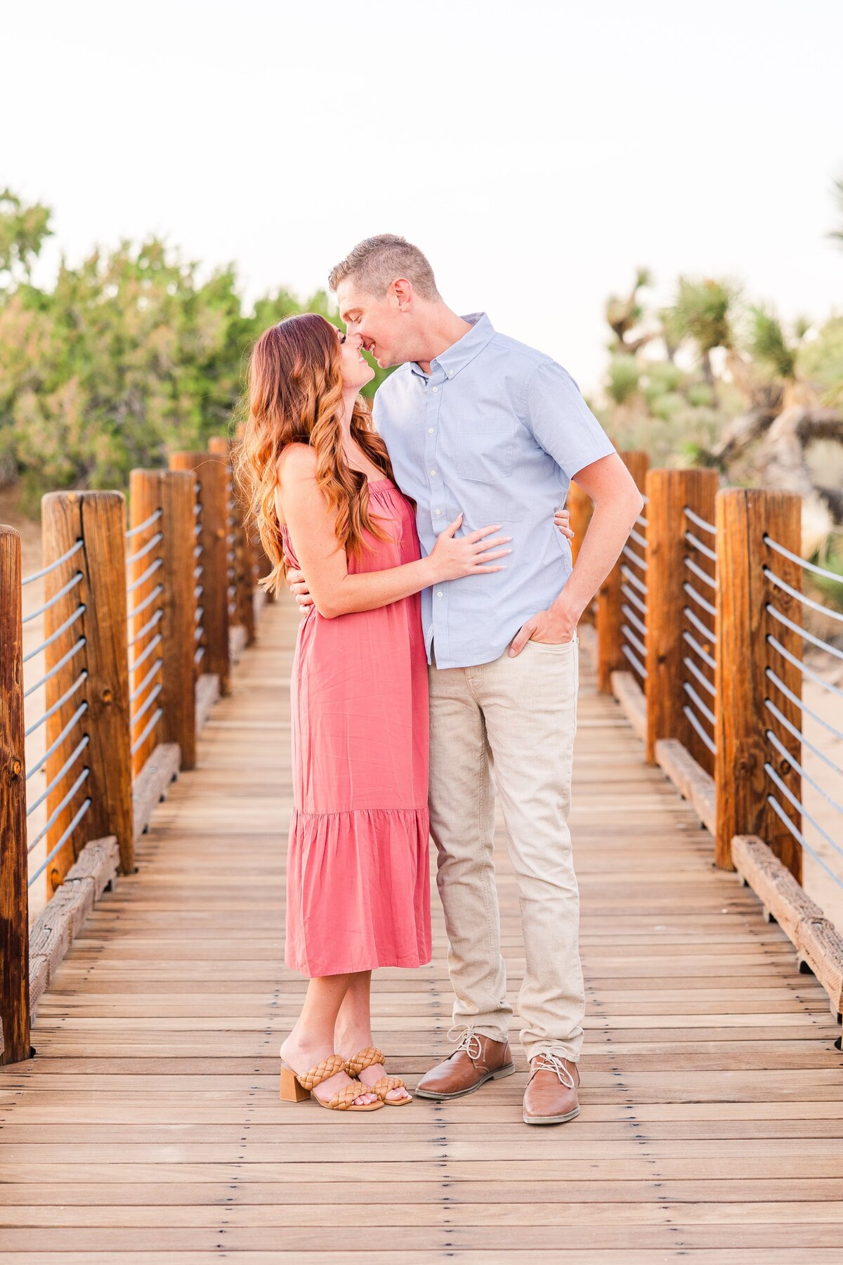 Desert-couple-portrait-Aronoff-Photography-11