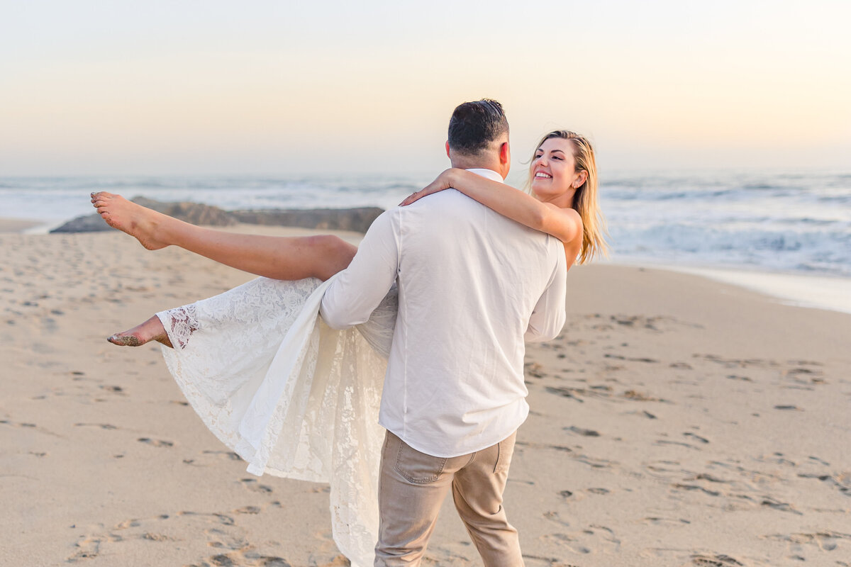 Caitlin & Steven Engagement Photos - Hailey June Photography-60