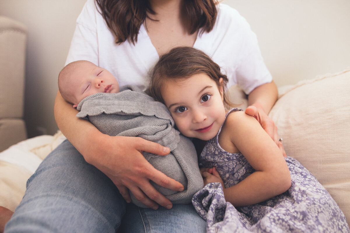 Lindsay-wilson-photography-in-home-newborn-31
