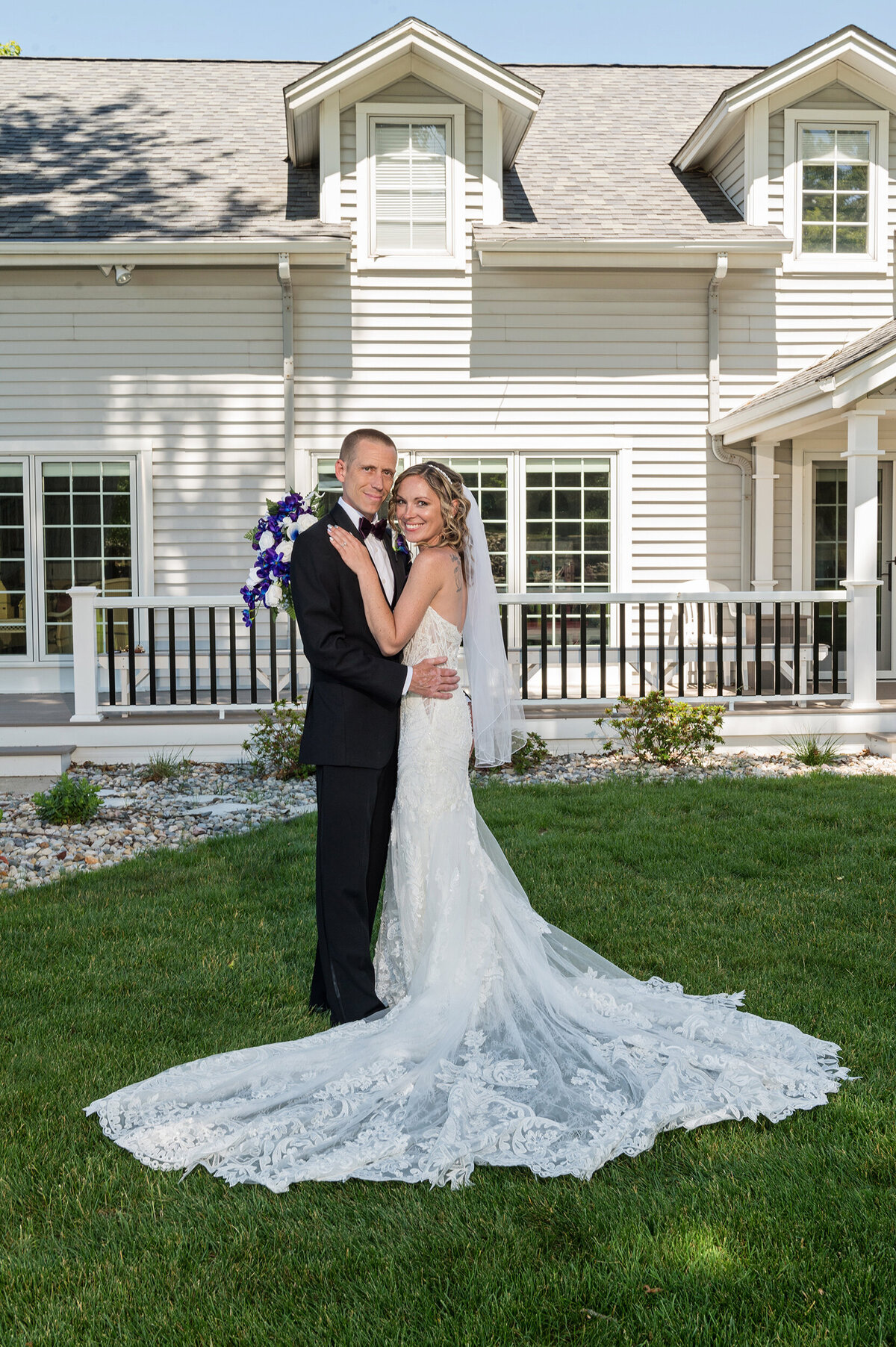 Detroit-Wedding-Photographer-The-Landing-022
