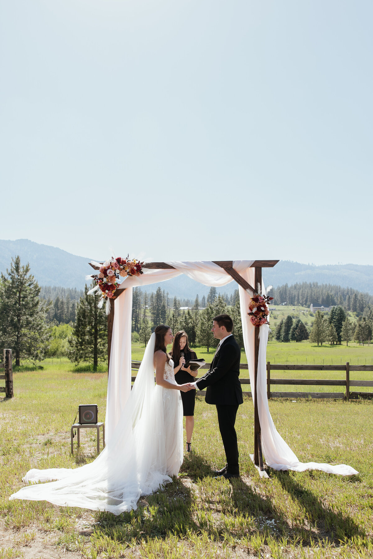 jennifer-marcilliat-idaho-wedding-photographer---95
