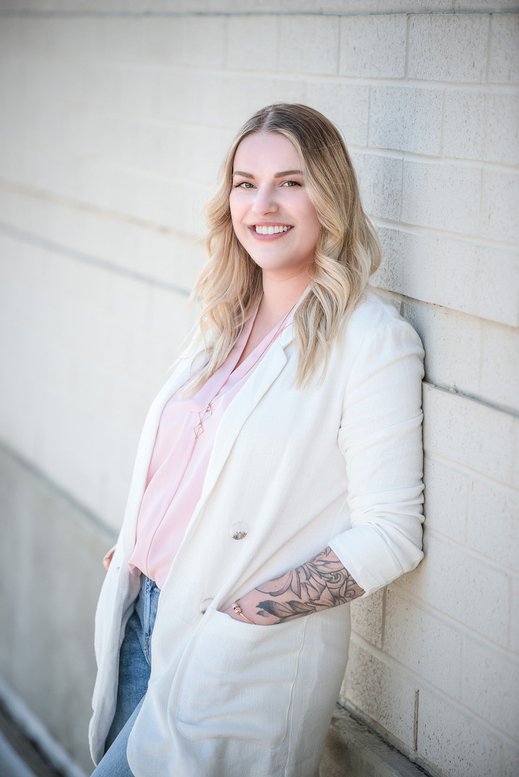 800_9753-Red-Deer-Headshot-Photographer-Amy_Cheng_Photography