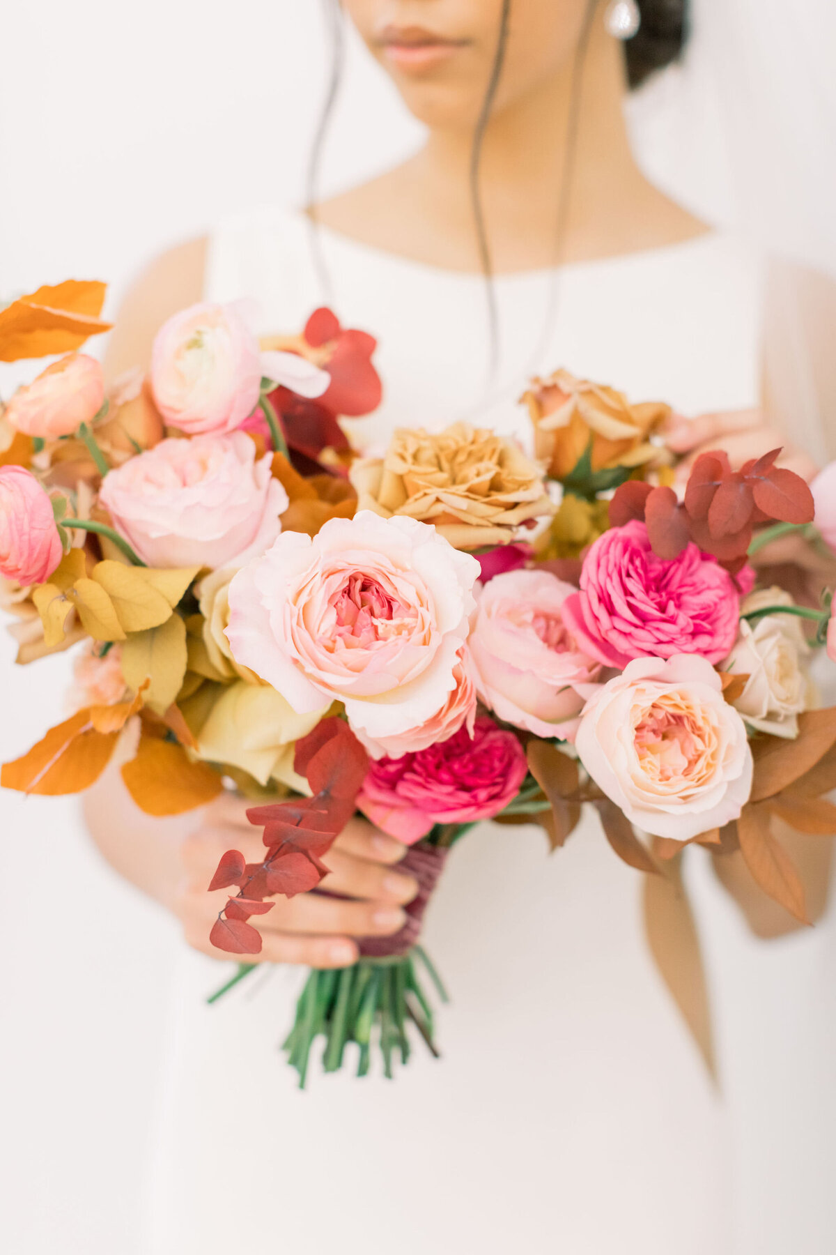 colorful-geometric-bridal-forever5-houston-styled-shoot-15