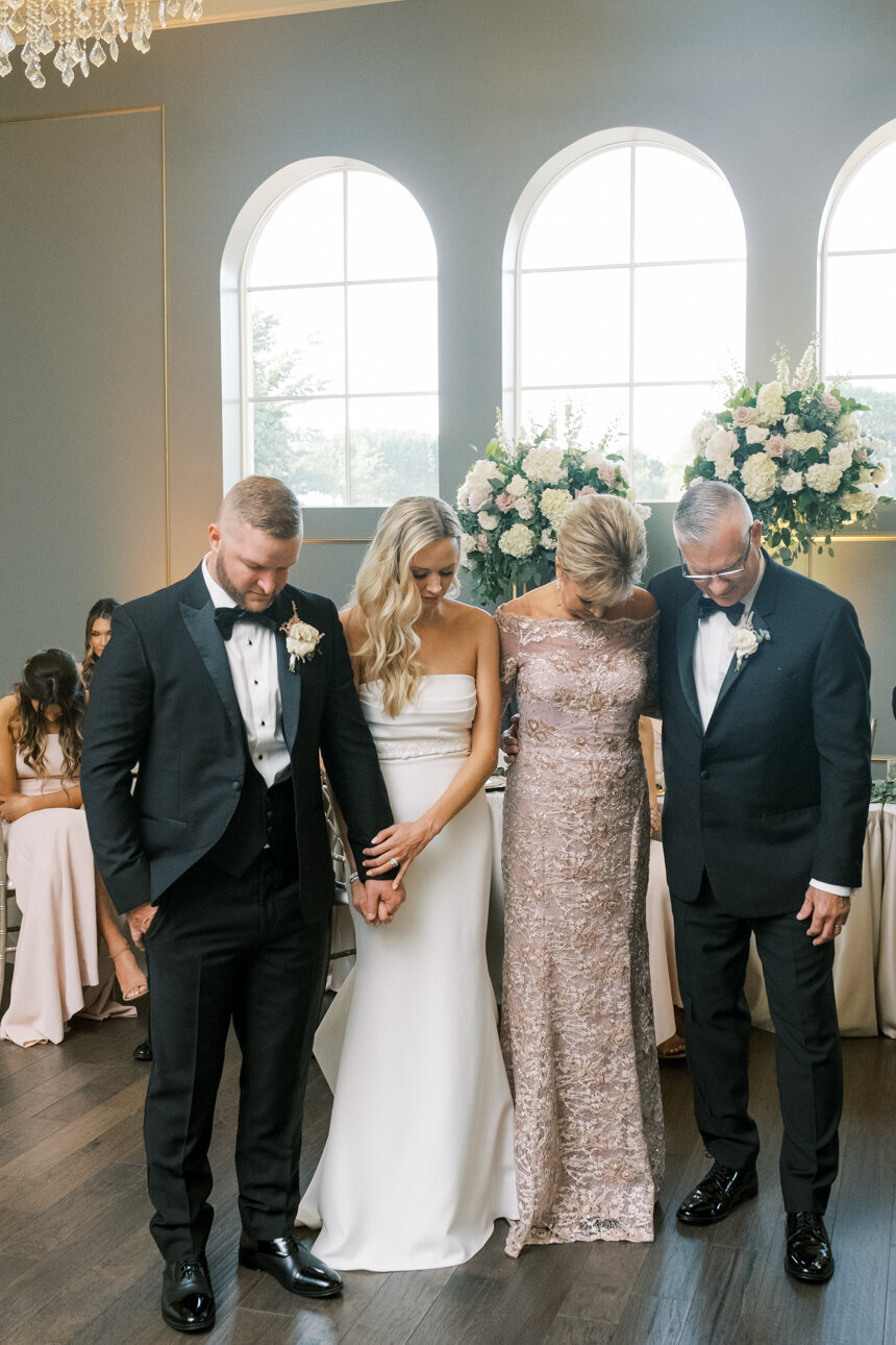 Bethany Erin Dallas Wedding Photographer Montclair Venue402