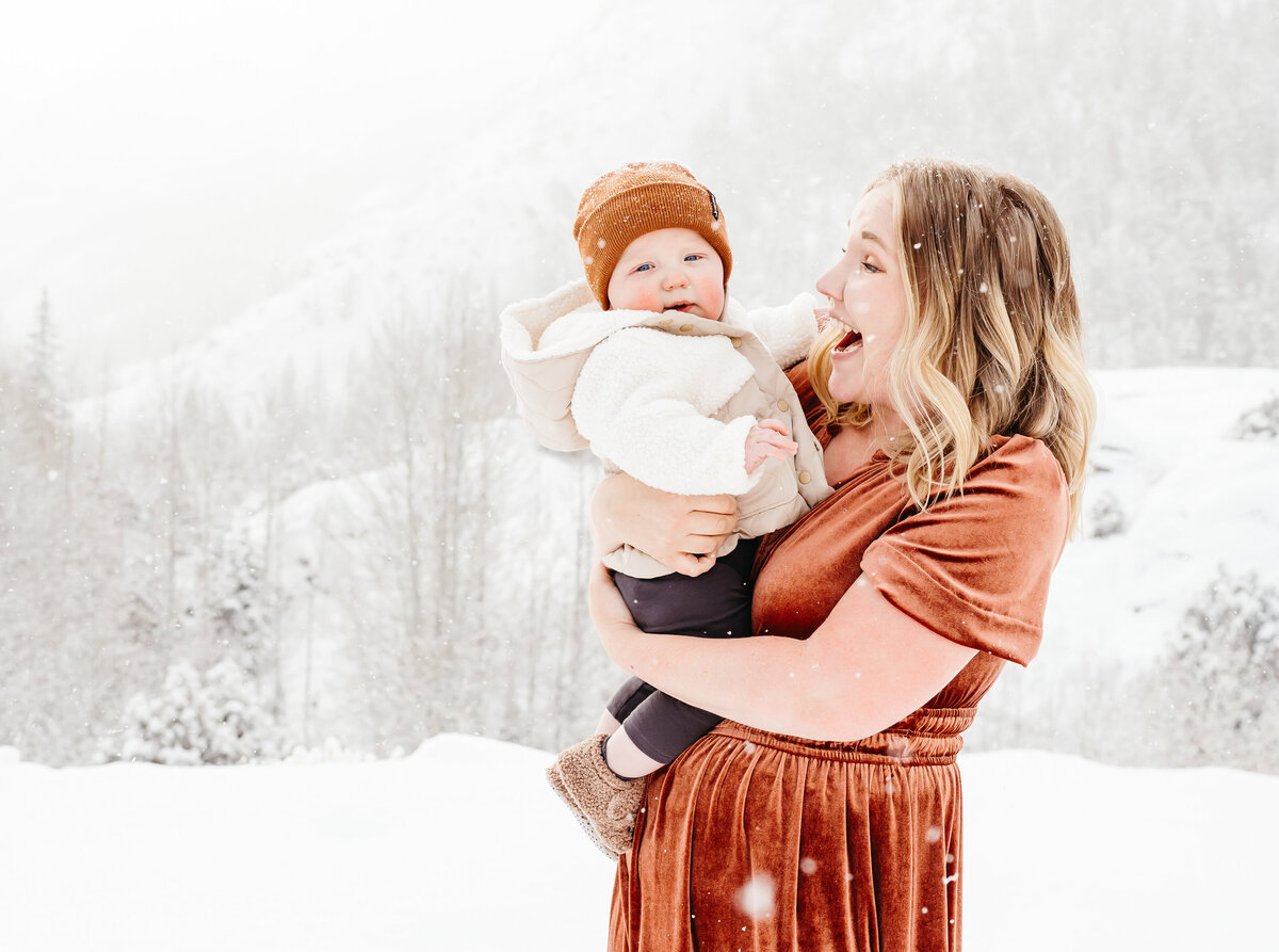Sam-Murch-Photography-Ouray-Colorado-Winter-Family-Photography-48