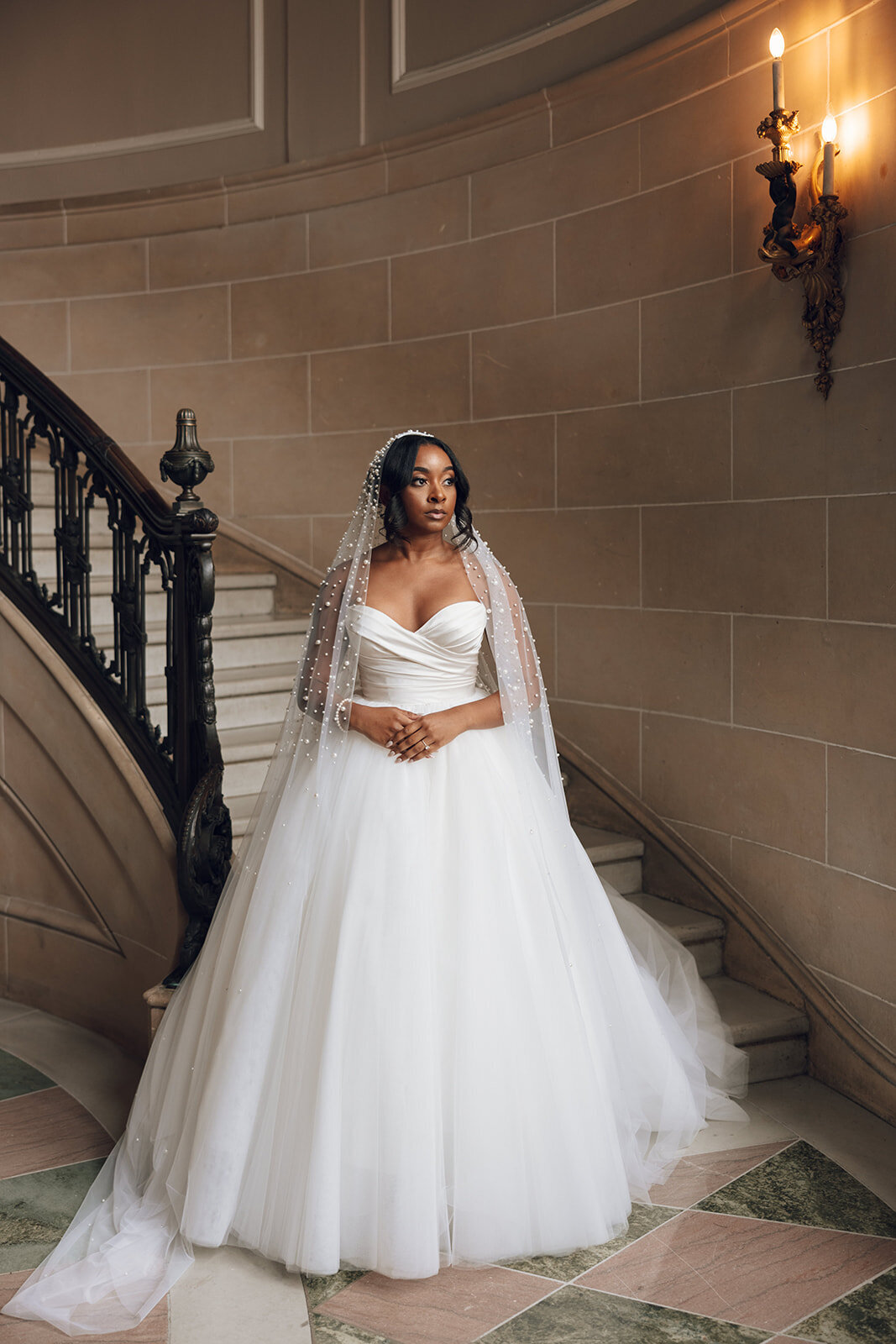 armour-house-chicago-editorial-luxury-wedding-film-178