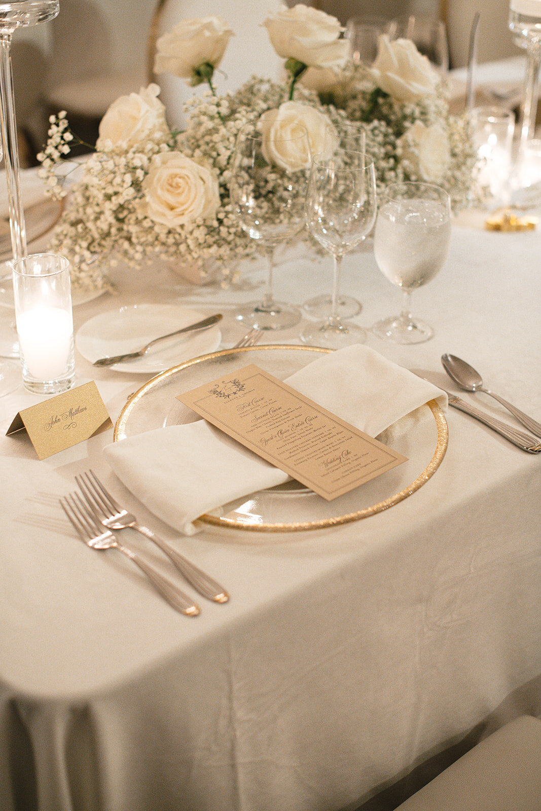 Grand-White-Wedding-Fairmont-Hotel-Flora-Nova-Design-Seattle-00015