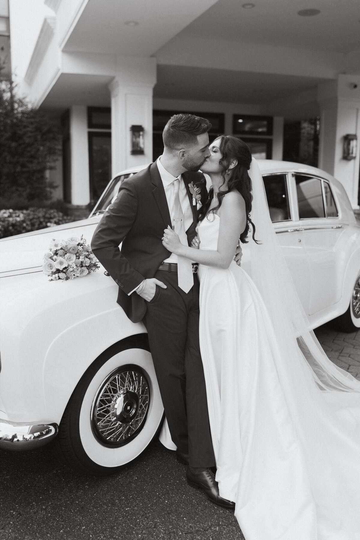 250802-Lauren&Nicholas-BrooklakeCountryClub-Wedding-FlorhamPark-NJ-Previews-Web-98