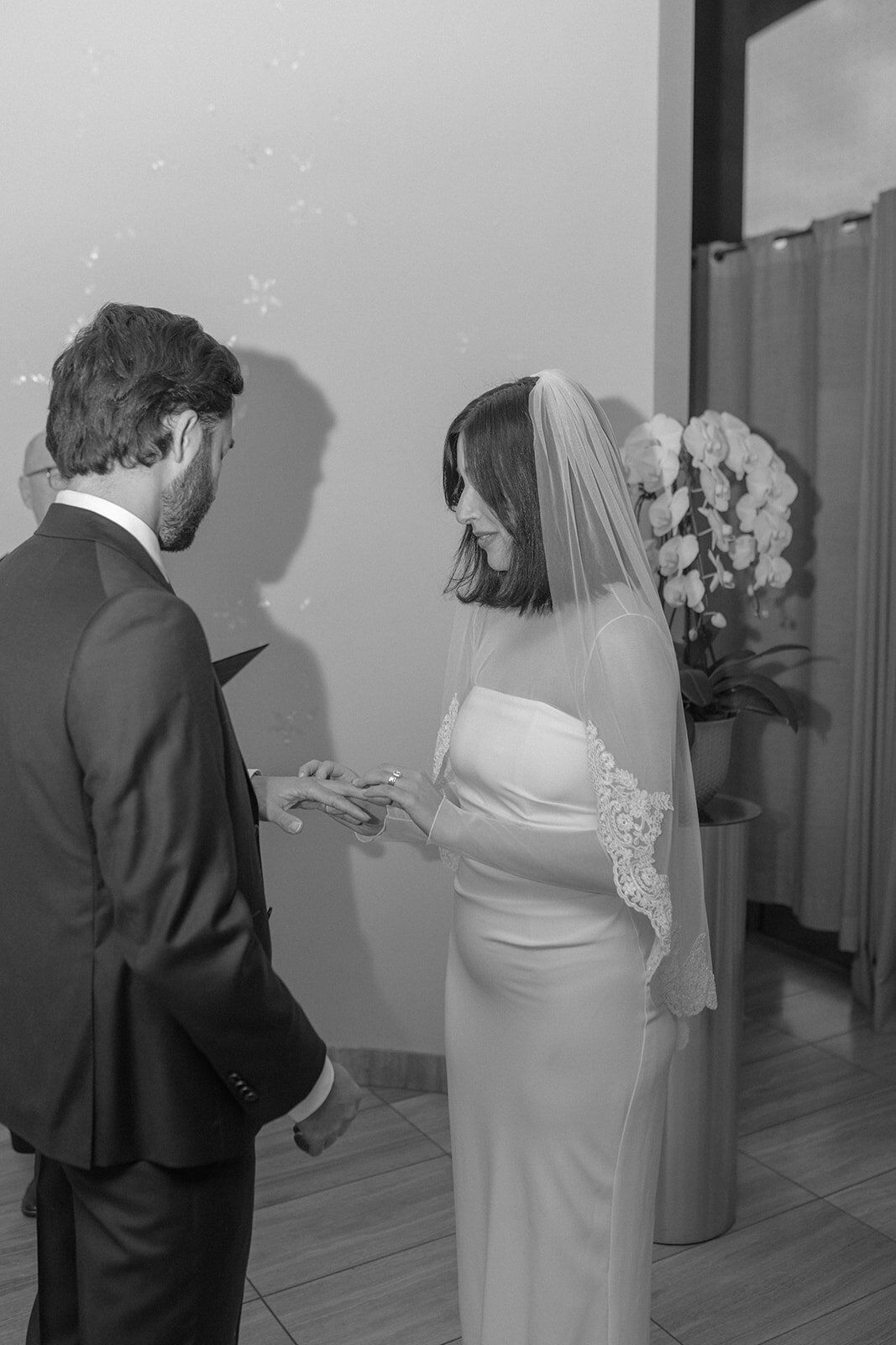 toronto-city-elopement-city-hall-osgoode-hall-st-regis-hotel-romantic-indie-movie-elopement-3037