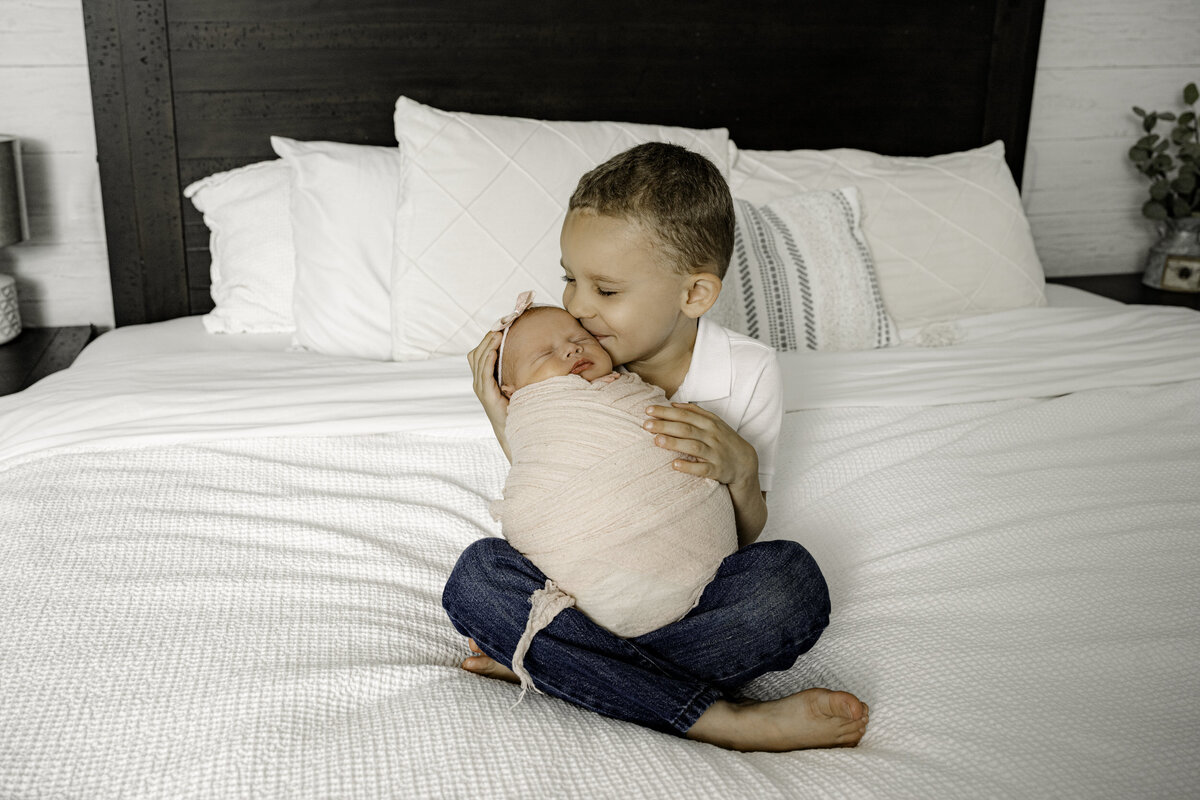 Tobi's-Timeless-Treasures-Newborn-0339