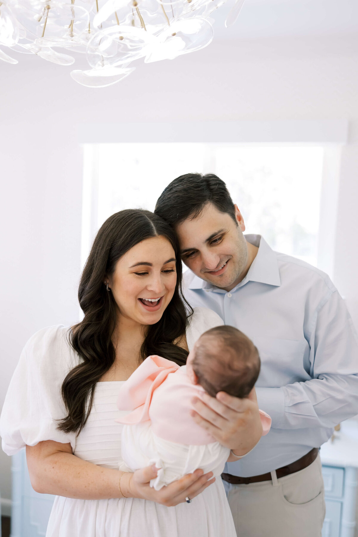 timeless-father-mother-daughter-portait