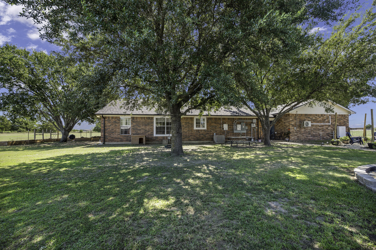 8229EastLoneOak-15