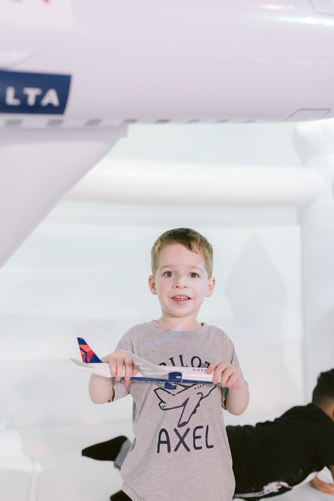 Axel's Airplane Birthday 021