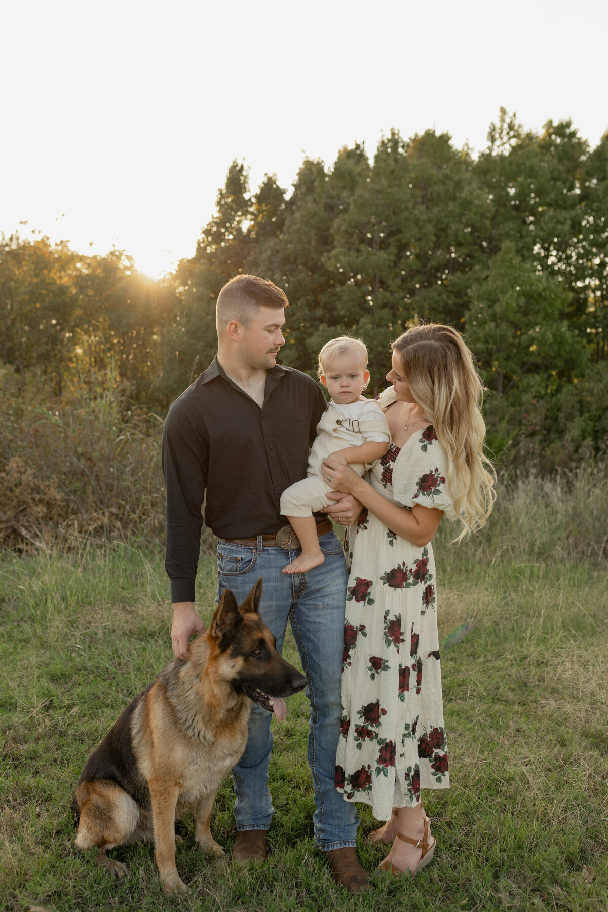 Kingfisher Family Photoshoot Oklahoma Photographer Blooming Eema Photography-4080
