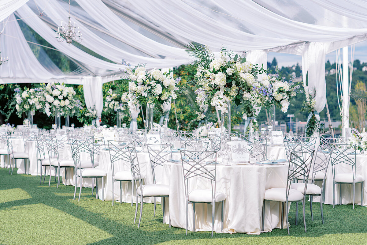 Luxurious-White-Admirals-House-Wedding-Flora-Nova-Design-Seattle-00035