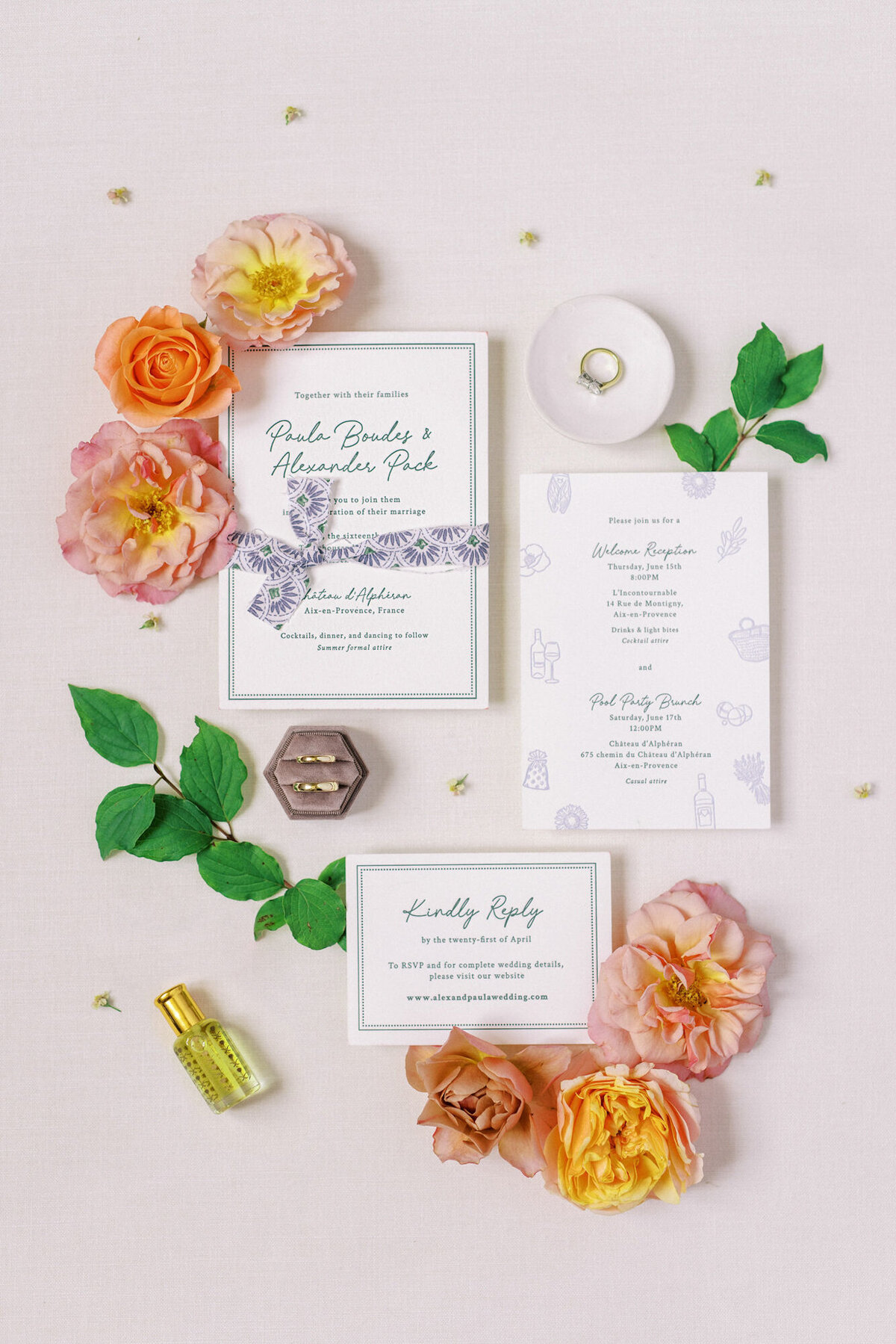 Maïlys Fortune Photography Husband Wife Wedding Weddings Photography France Switzerland Italy Timeless Dreamy Imagery Bilingual French English Destination Weddings Destination Wedding Provence French Riviera Paris Lake Como Tuscany2