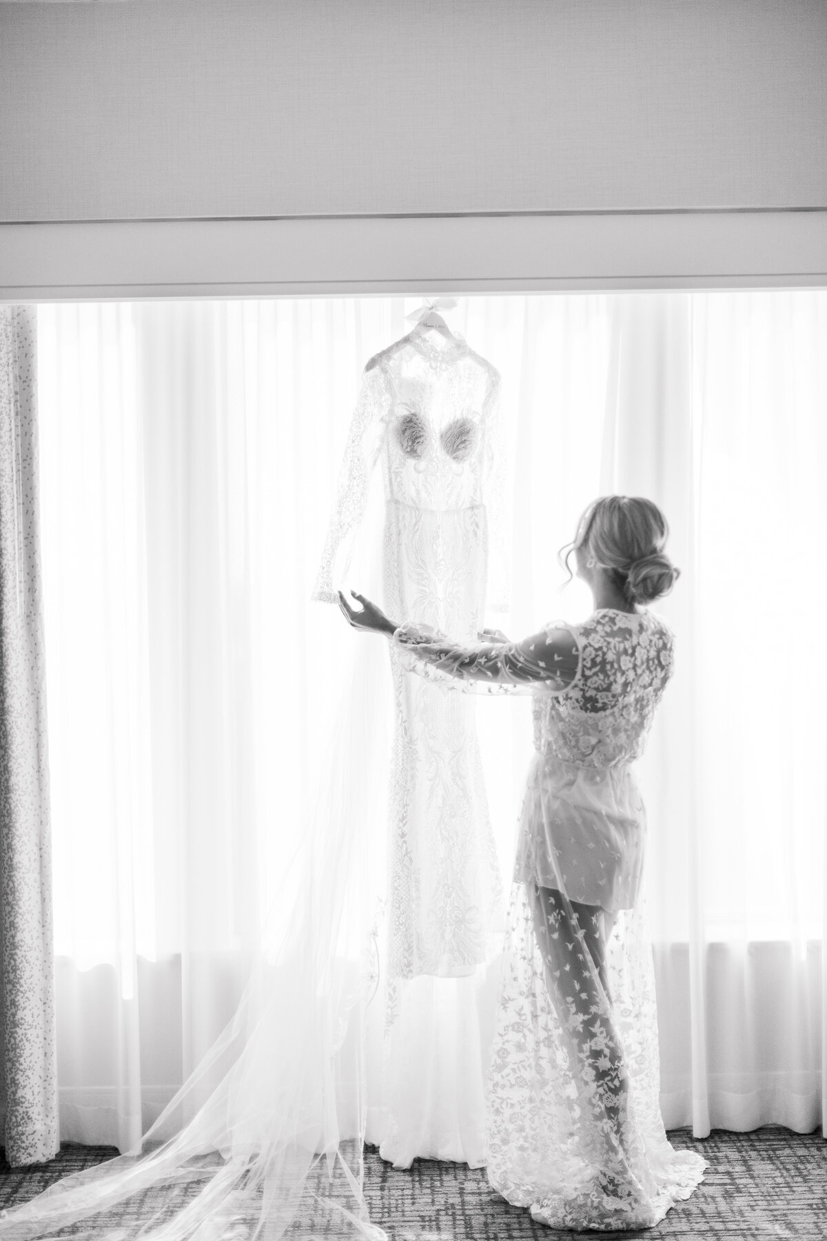 HiltonBallParkWedding_EmilieBrian_CatherineRhodesPhotography-8