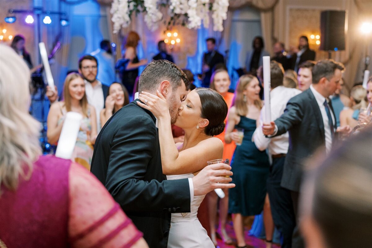 Cherokee Town & Country Club Wedding Photos - 30
