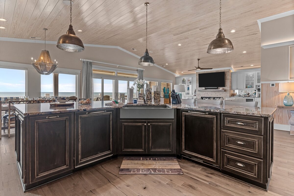 Luxury-Holden-Beach-Rentals-WI-Upper-level-Ocean-Front27
