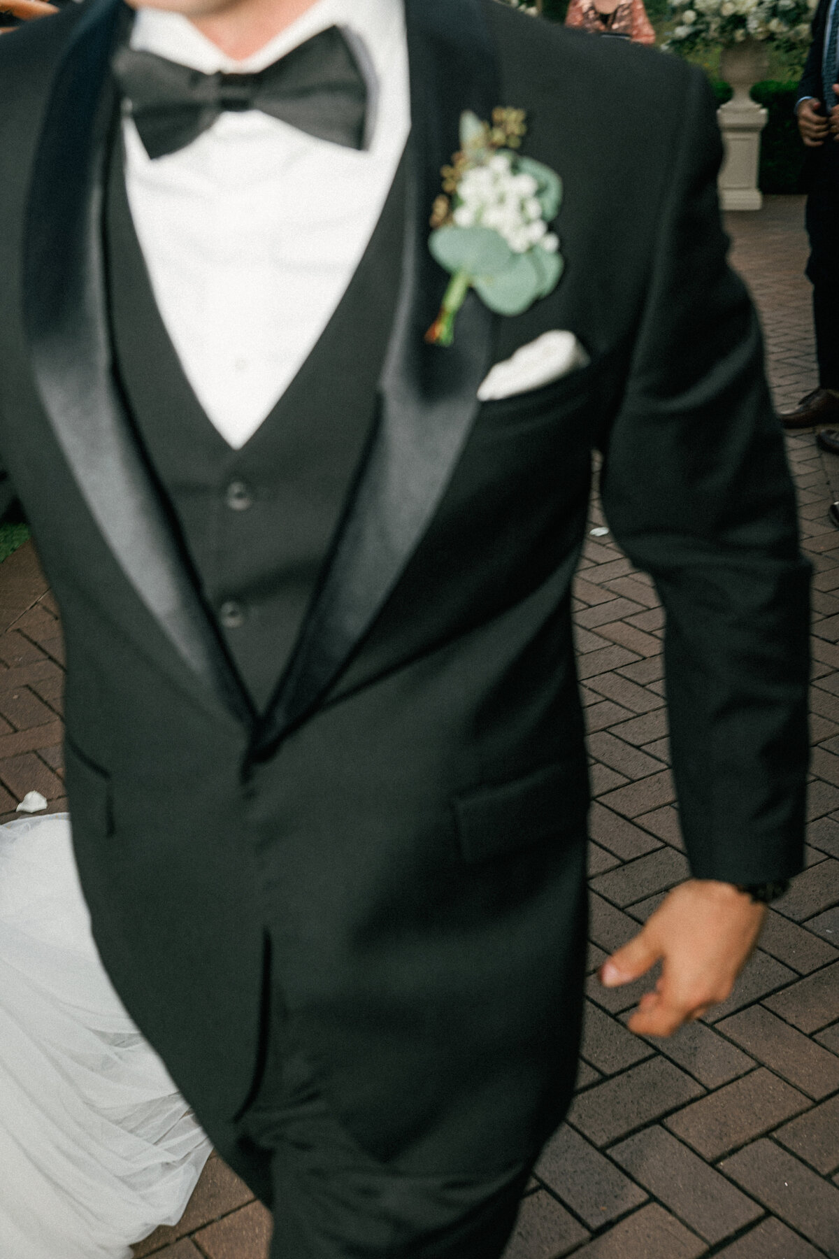 unscripted-unposed-editorial-fashion-wedding-photographer-NYC 32