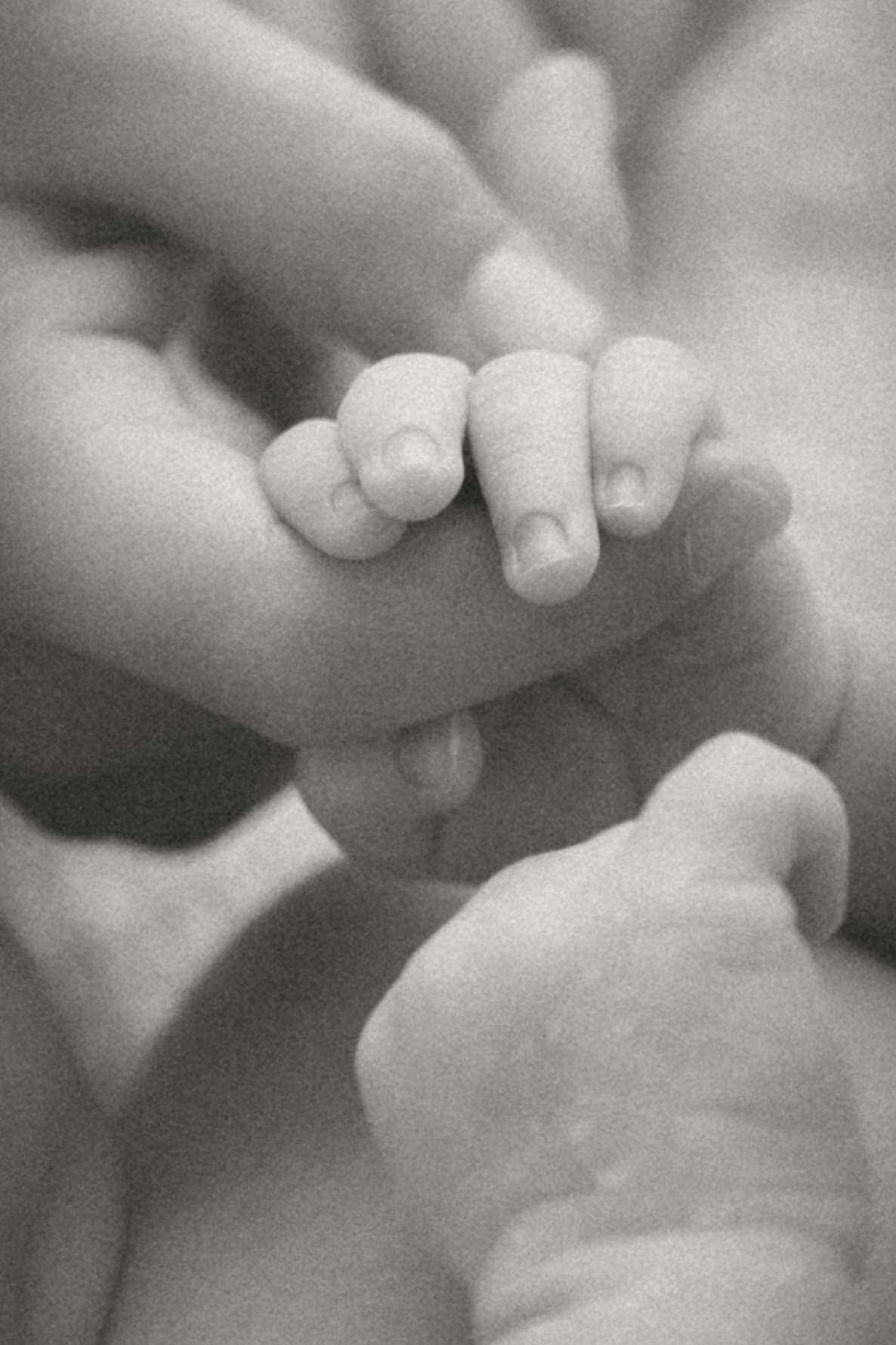 newborn fotograaf - zwangerschapsfotografie - videograaf - Sint-Niklaas - Pictures by Jess - mama en baby shoot