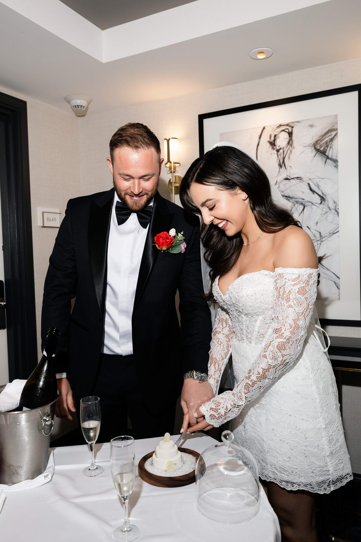 33riskyexposure_hannah-rory_las-vegas-elopement-photography