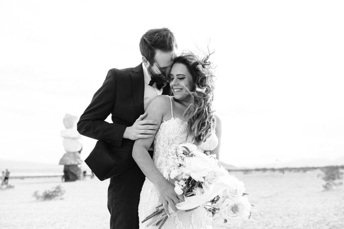 stunning black and white wedding photo in Las vegas desert