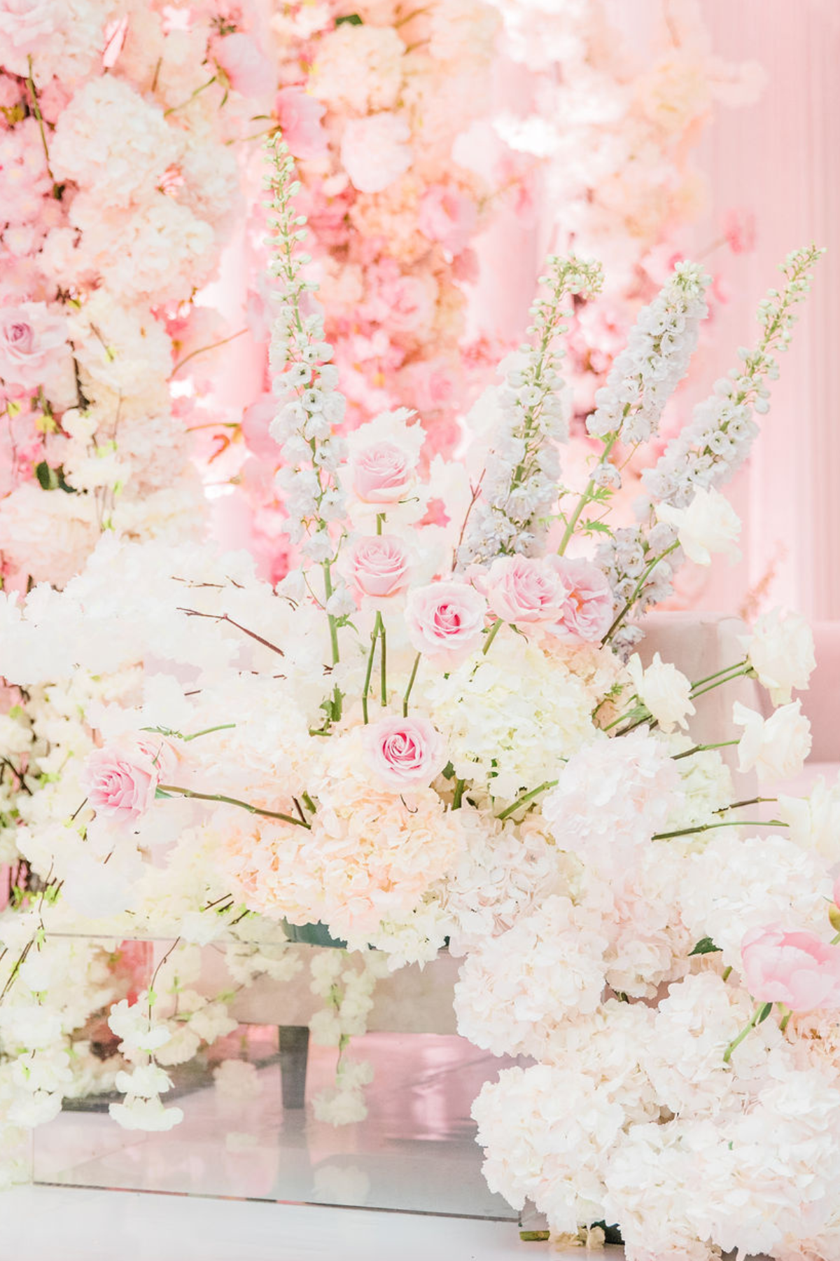 pink-peach-gold-ivory-engagement-party-roses-hydrangea-centerpiece