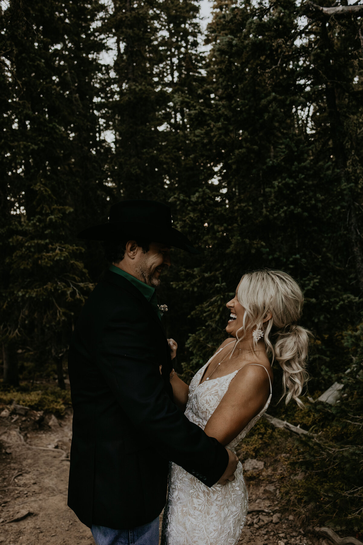 williams-lake-trailhead-elopement-taos-ski-valley-42