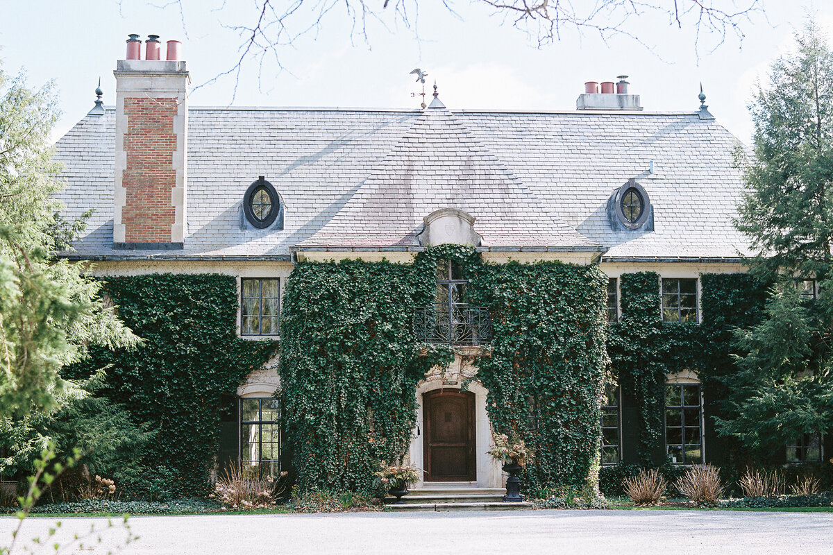 Greencrest-Manor-Battle-Creek-Wedding-Venue